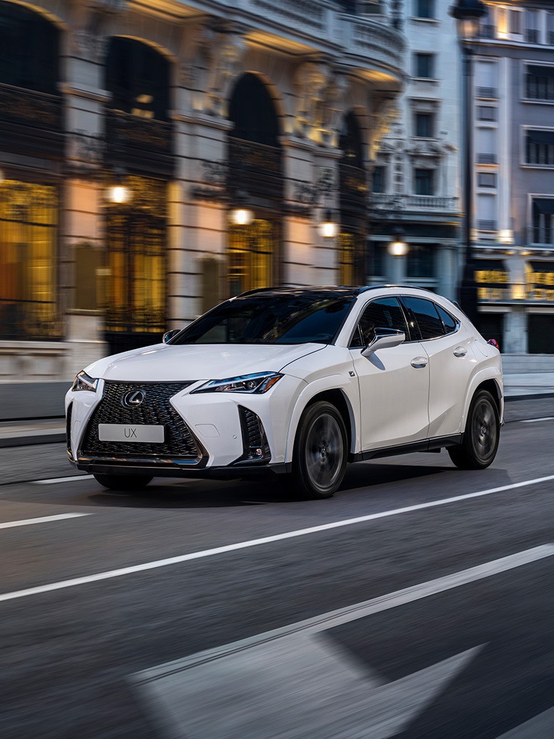 2022-lexus-ux-car-grid-810x1080