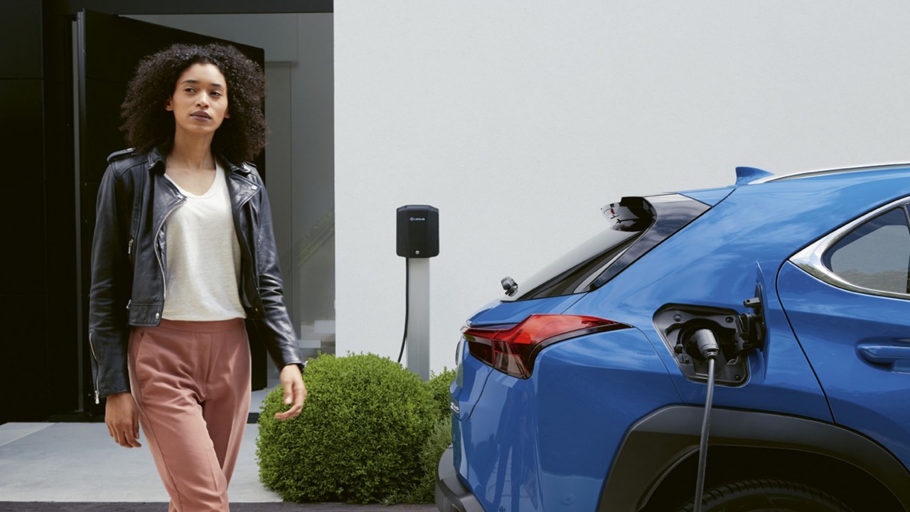 The Lexus UX 300e